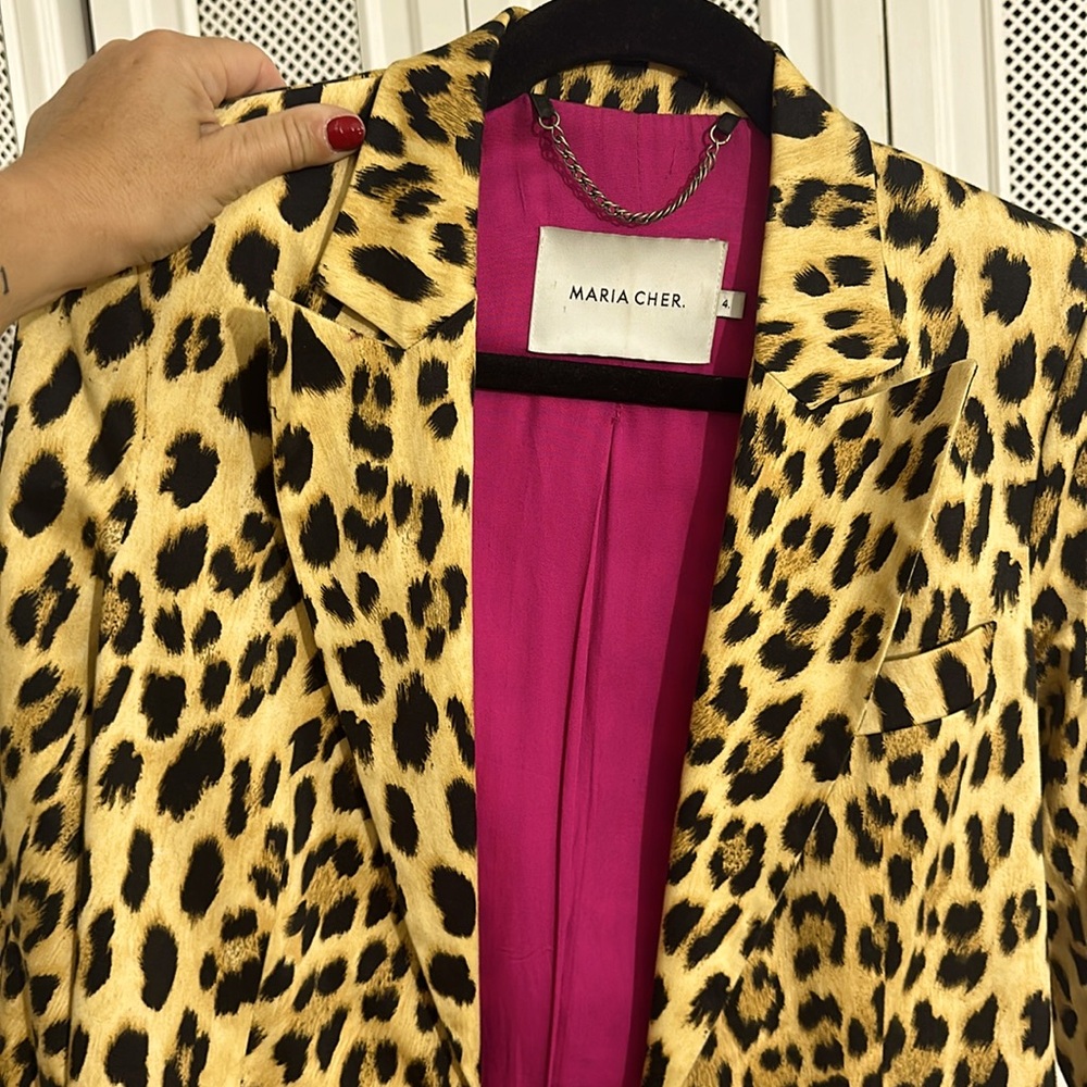 Exclusive and unique blaizer. Recognize design made in Argentina.